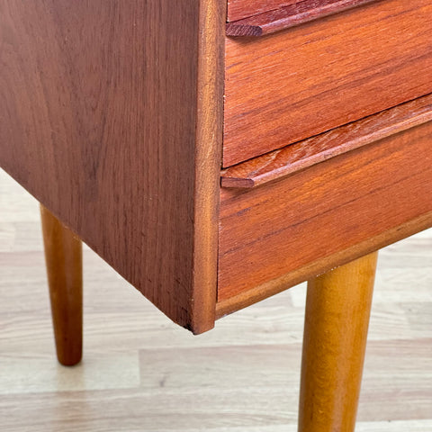 Writing desk in teak, Denmark, 1950s-60s. - Beyo Vintage