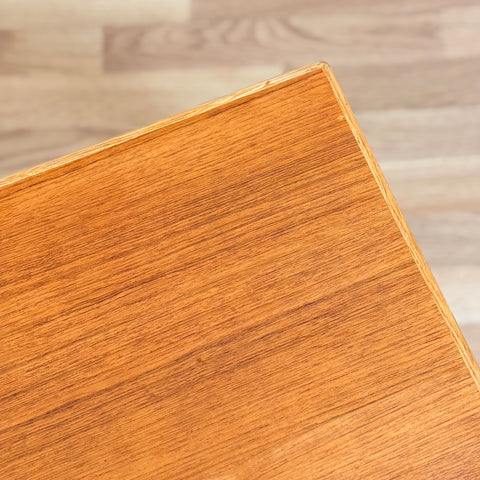 Sidobord i teak av Alberts Tibro, 1960-70-tal, Sverige