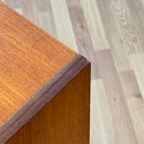 Chest of drawers in teak, Denmark, 1950s-60s. - Beyo Vintage