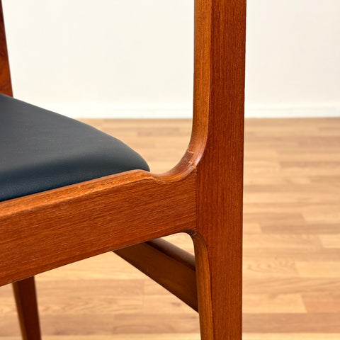Set of 4 dining chairs in teak, by Erik Buch for Nova Stolefabrik, 1950s-60s, Denmark