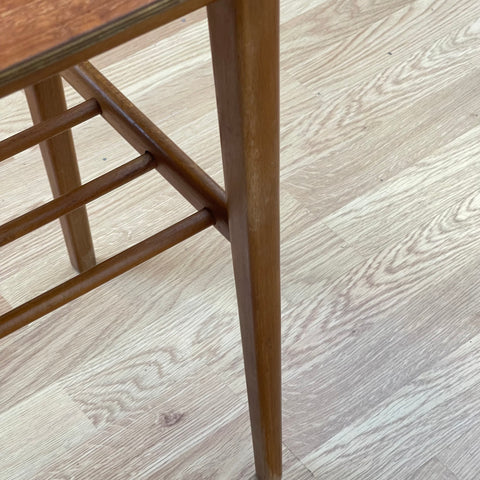 Danish side table in teak, 1950s-60s. - Beyo Vintage