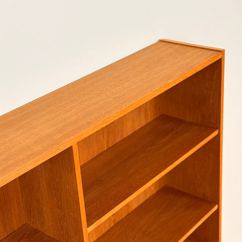 Bookshelf in oak by Åge Hundevad, 1960s-70s, Denmark