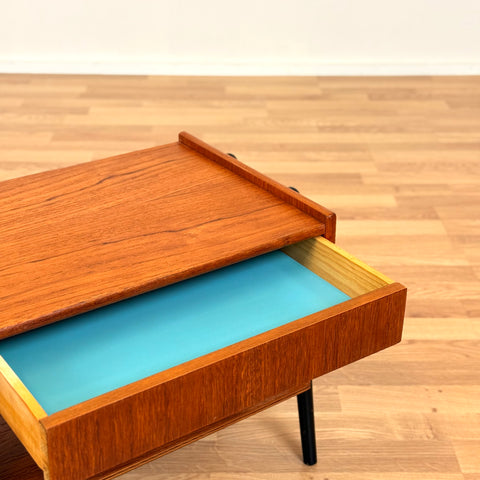 Set of 2 bedside table in teak by AB Carlström & co. möbelfabrik, 1950s-60s, Sweden