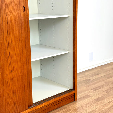 Large wardrobe in teak, 1960s-70s, Denmark - Beyo Vintage