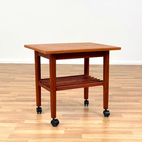 Side table in teak, 1950s-60s - Beyo Vintage