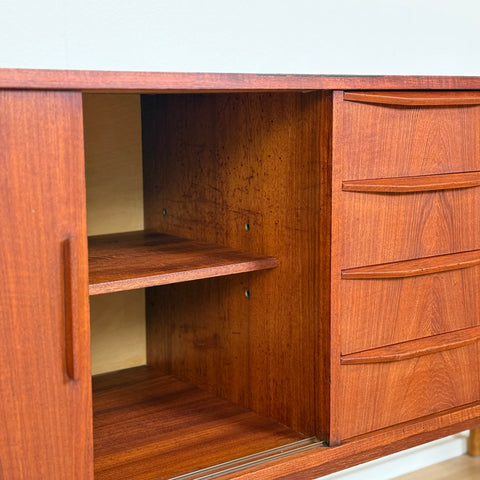 Sideboard in teak, 1950s-60s, Denmark - Beyo Vintage