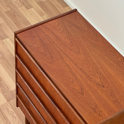 Chest of 4 drawers in teak, Denmark 1960s - Beyo Vintage