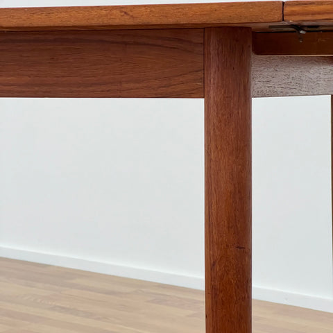 Dining table with 4 extension boards - Beyo Vintage