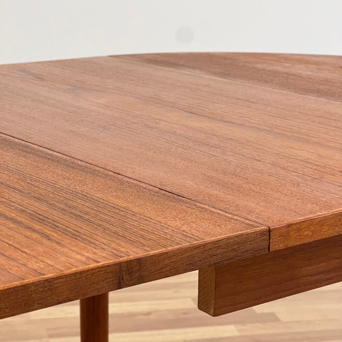 Dining table with 4 extension boards - Beyo Vintage
