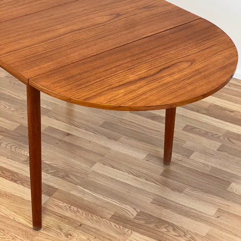 Dining table with 4 extension boards - Beyo Vintage