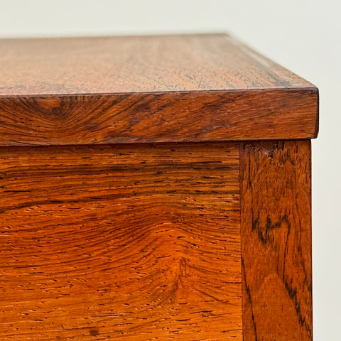 Side table with basket - Beyo Vintage